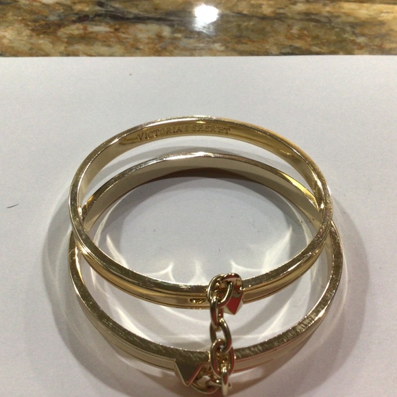 Victoria secrets gold tone, bracelets. Great shape. - Picture 3 of 5